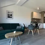 Apartament Oliwka Z Prywatnym Miejscem Postojowym